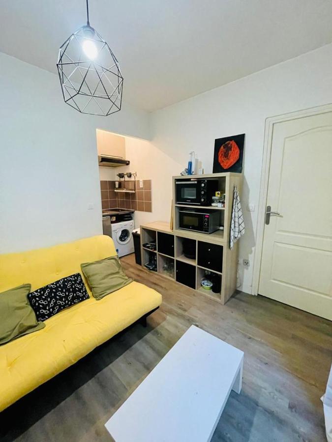 Appartement En Plein Coeur Du 10Eme Et Proche De Plusieurs Gares Párizs Kültér fotó